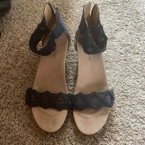 Lucky brand size 10 navy blue heels